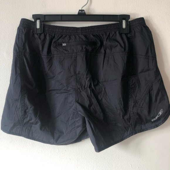 ❤️Reebok RBK Black Windbreaker Athletic Running Biking Shorts Back Zipper Pocket - Picture 2 of 4